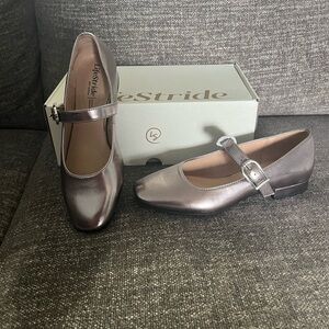 Life Stride Pewter Metallic Mary Jane Shoes